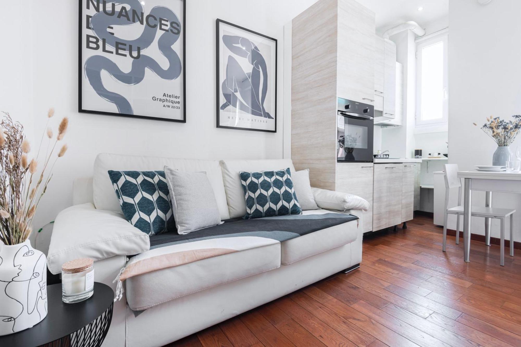 Nice And Cozy Studio In Porta Romana By Easylife Milan Bagian luar foto